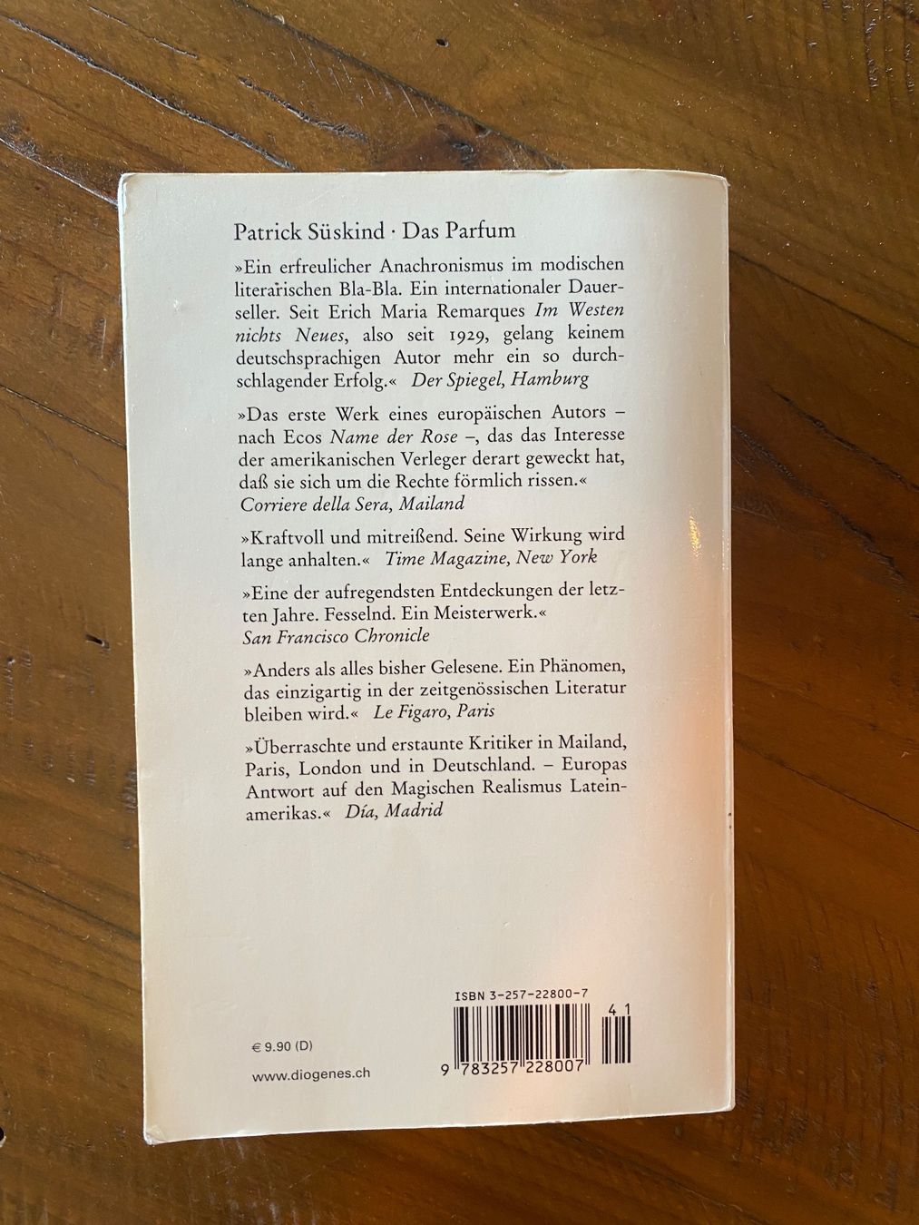 Libri: Buch: Das Parfüm - Patrick Süskind – Usato da Luzern venduto da msl_7rrc 1