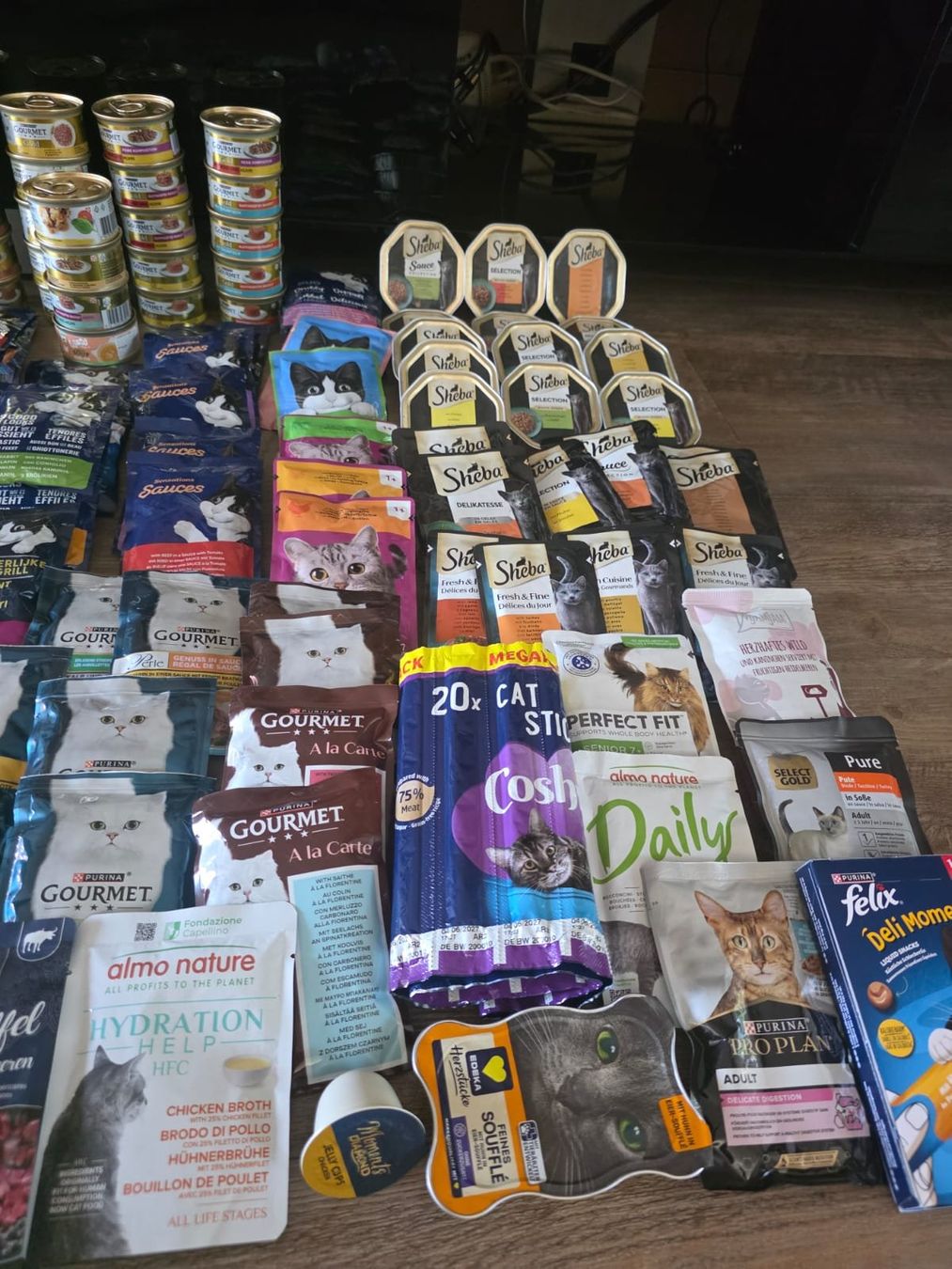 Nourriture: Katzenfutter Multipackung Nassfutter verschiedene Marken neu – Neuf (Voir description) à Sattel par singlespeed101 3