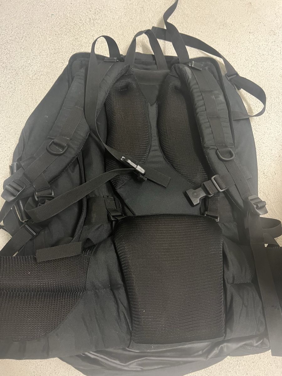 Rucksäcke: Grosser Tramperrucksack – Gebraucht aus Bülach von Cucculi