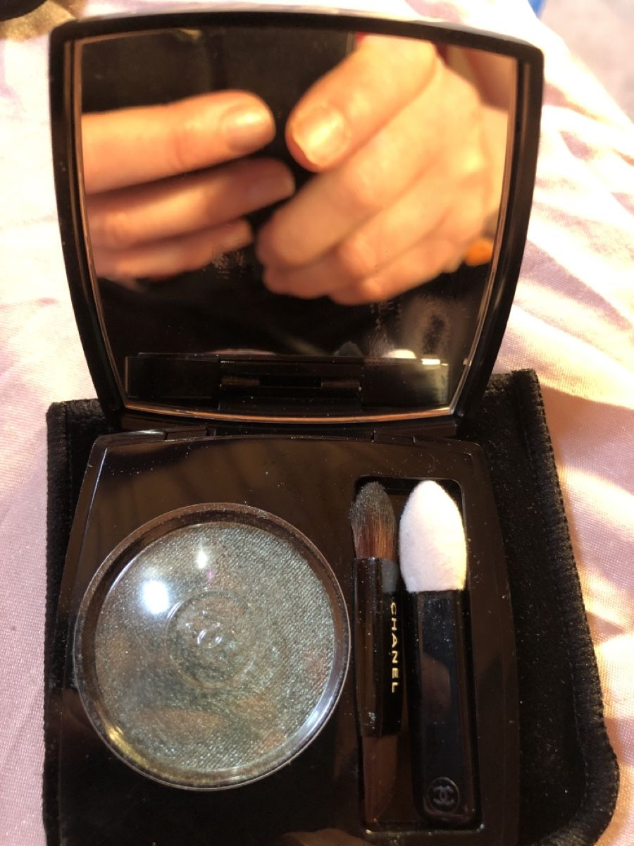 Chanel Make-up: Eyeshadow chanel – Nuovo (secondo la descrizione) da Baltschieder venduto da Skyfall7 1