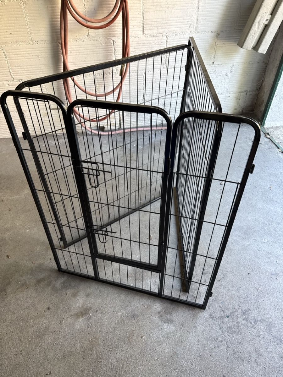 Cages, transport & sécurité: Laufgehege Hund Modular – D'occasion à Oberuzwil par ala_dyb5 1