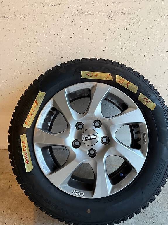 Pirelli Pneus & Kompletträder: Winterreifen Pirelli – Gebraucht aus Hendschiken von giuliavena