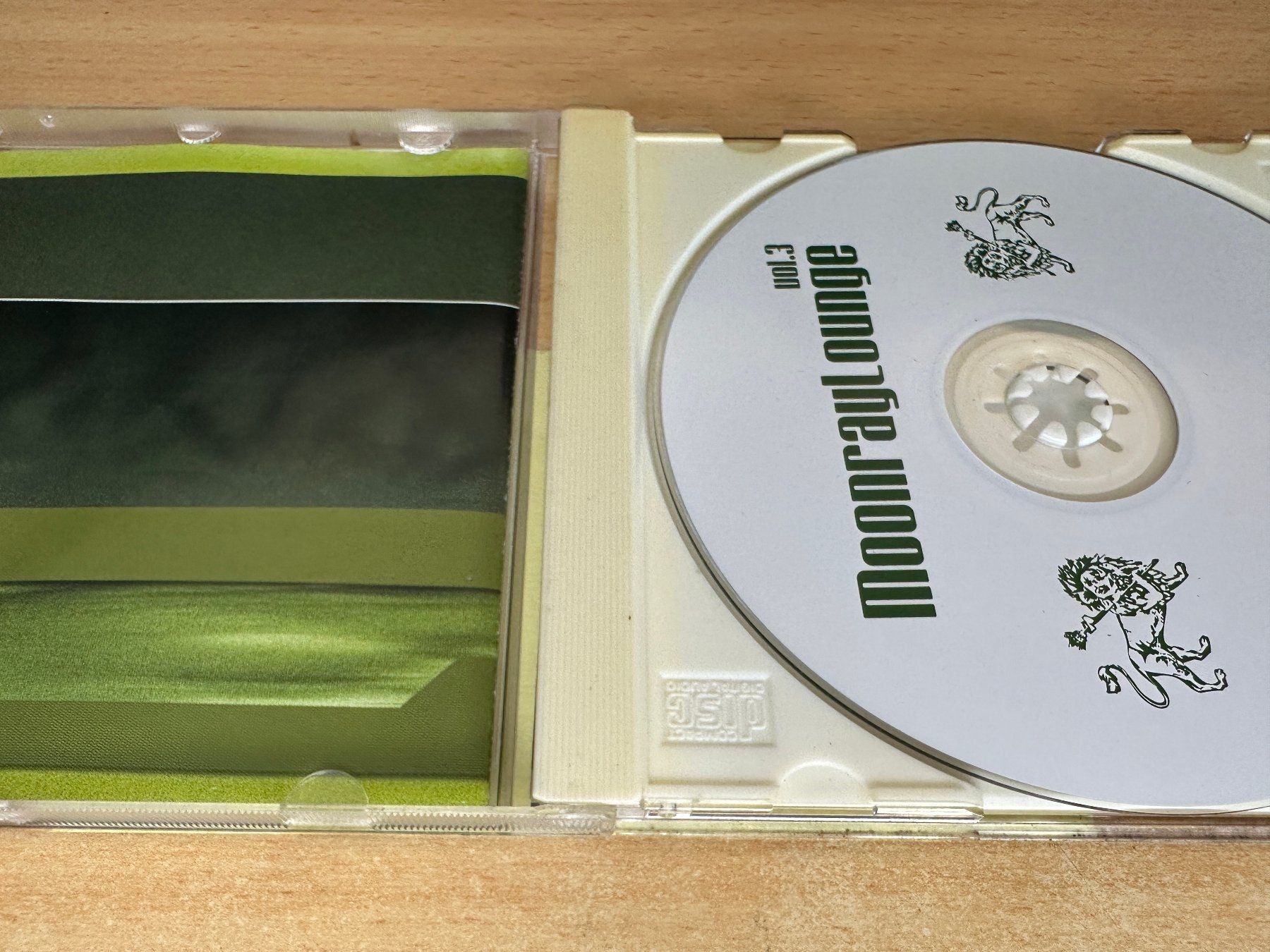 CD: A1 Various – Moonray Lounge Vol. 3 – Usato da Rikon im Tösstal venduto da Alpenmutz 2