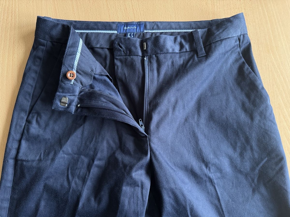 Gant Pantalons: Pantalon GANT Tech Prep bleu marine, Taille 36 – Neuf (Voir description) à Morges par sandy069 3