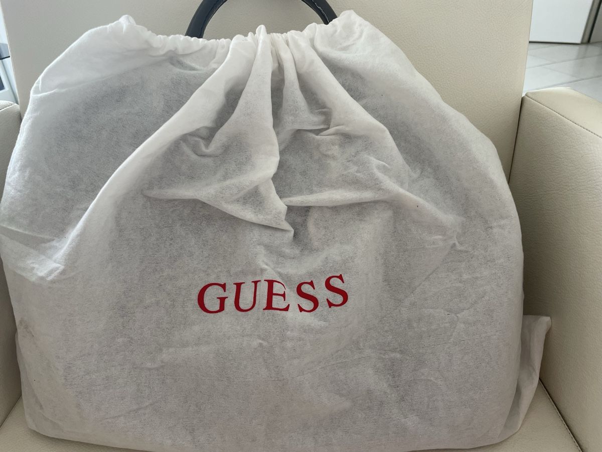 Guess Borse da donna: Guess Damen Handtasche – Usato da Rüti ZH venduto da kar_xx9l 8