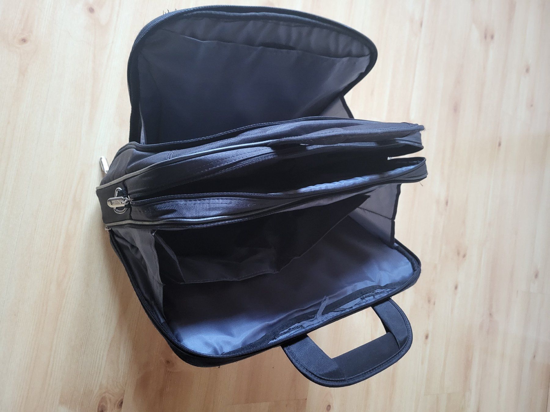 Valigie & Borse: Business/Computer bag – Nuovo e nell'imballaggio originale da Dietikon venduto da AniaSunrise 2