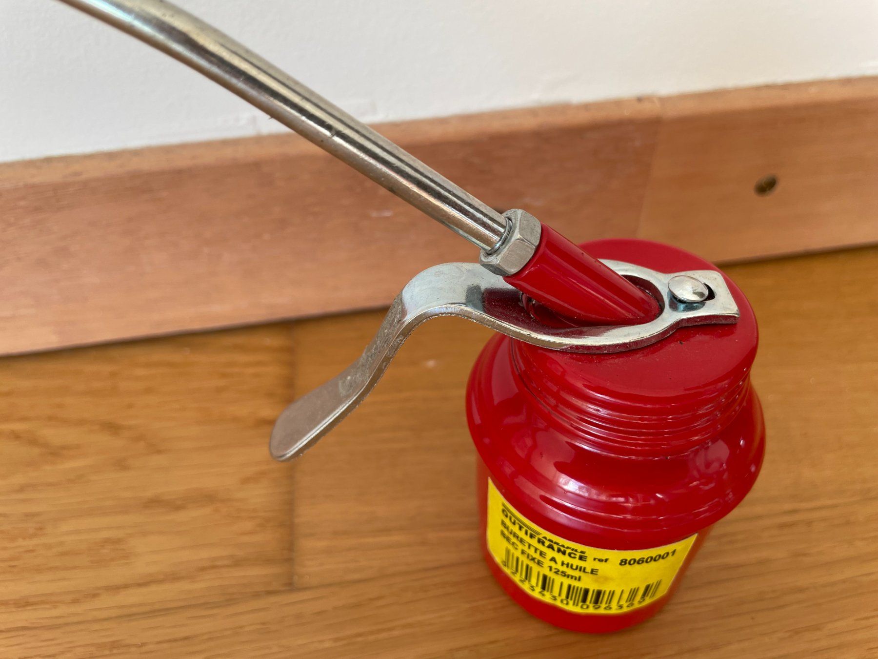 Tutti gli attrezzi: Burette à huile bec fixe 125ml – Usato da Petit Lancy venduto da gil_hr6v 1