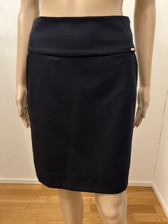 Schwarzer CINQUE Rock, Grösse 32-34, eleganter Schnitt!
