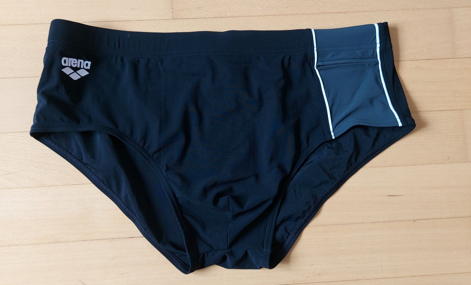 Arena Caleçons de bain: Neue Arena Badehose Gr. 9 / 105 cm – Neuf avec emballage d'origine à Basel par Mazzo84