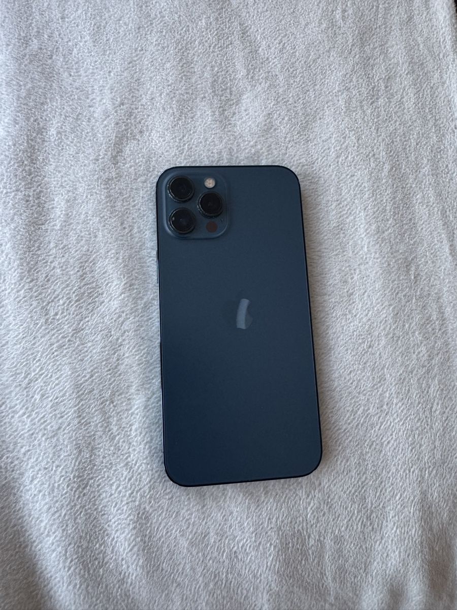 Apple Portables: iPhone 12 Pro Max  – D'occasion à Kilchberg ZH par fer_6pzx 3