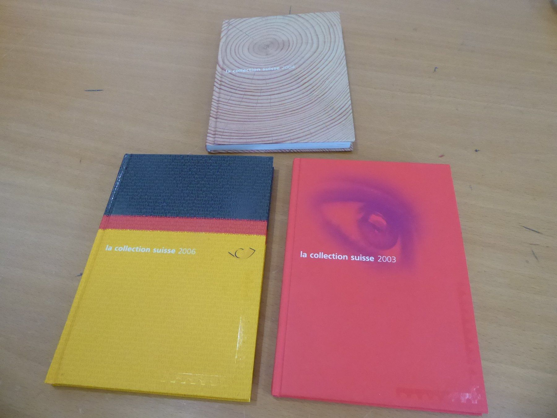 Alle Briefmarken: 3 Jahrbücher E.T. – Gebraucht aus Rothrist von swisstools