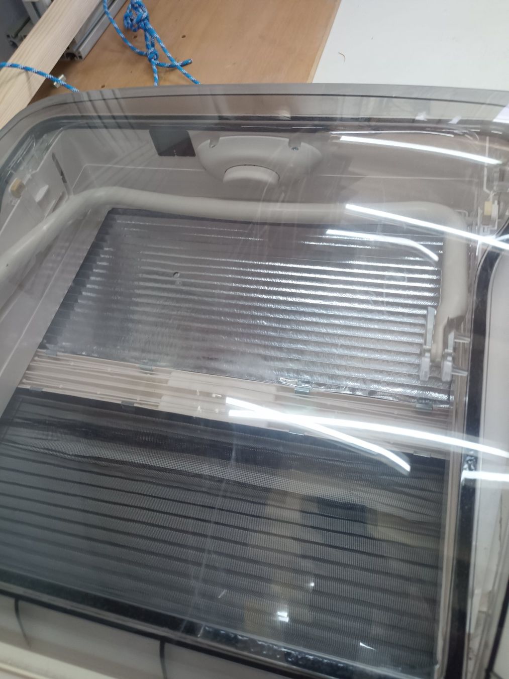 Dometic Fenster: Dometic MINI HEKI  40 x 40 – Gebraucht aus Uzwil von shooter66 2
