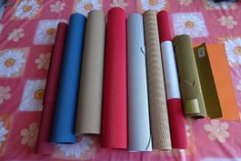 Set mit verschiedenen Farben Wellkartons