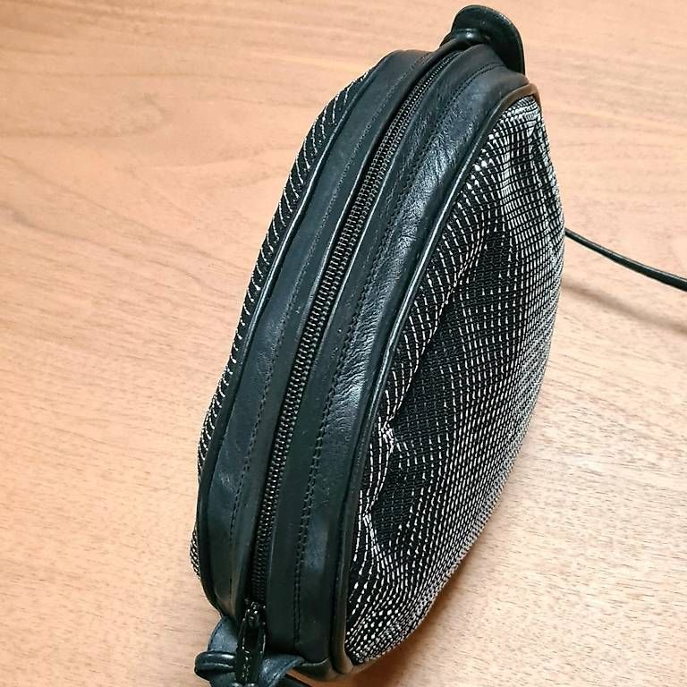 Taschen für Damen: Ausgehtasche schwarz/Glitzer Silber – Gebraucht aus Oberaach von Sey-gnb5 2