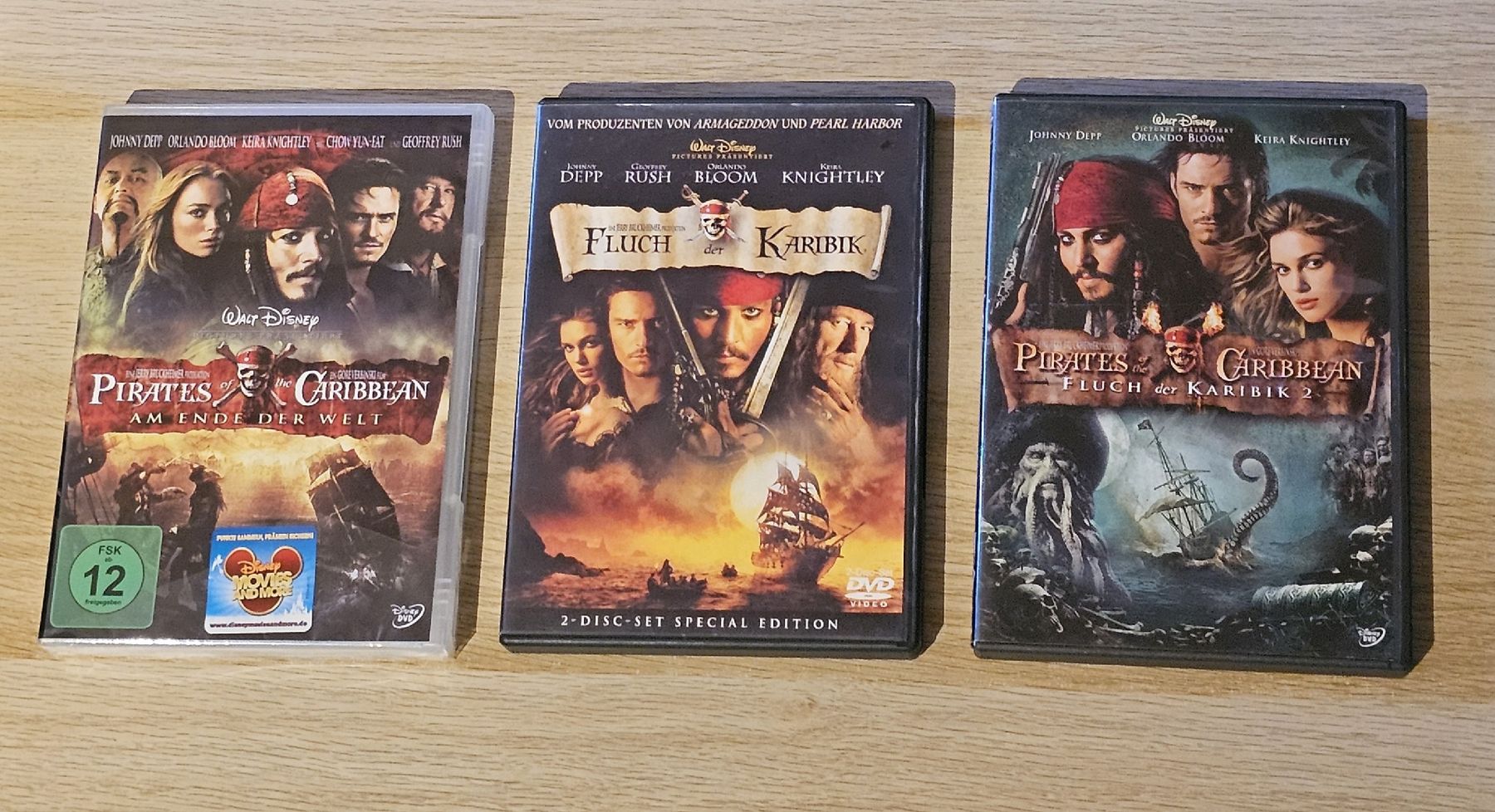 Tous les DVDs: Fluch der Karibik - 3 DVDs – D'occasion à Fislisbach par Anico99