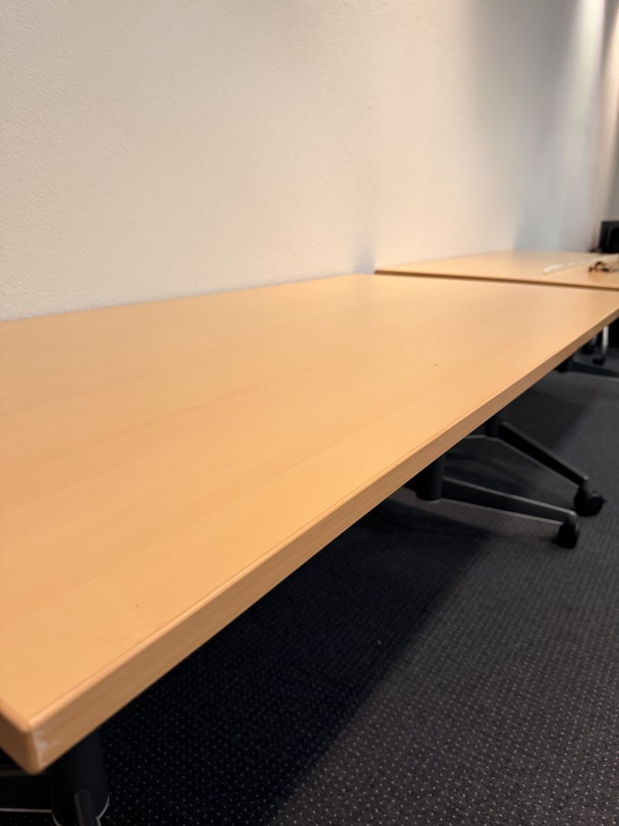 Tavoli: Tische – Nuovo (secondo la descrizione) da Grenchen venduto da Spicyrize