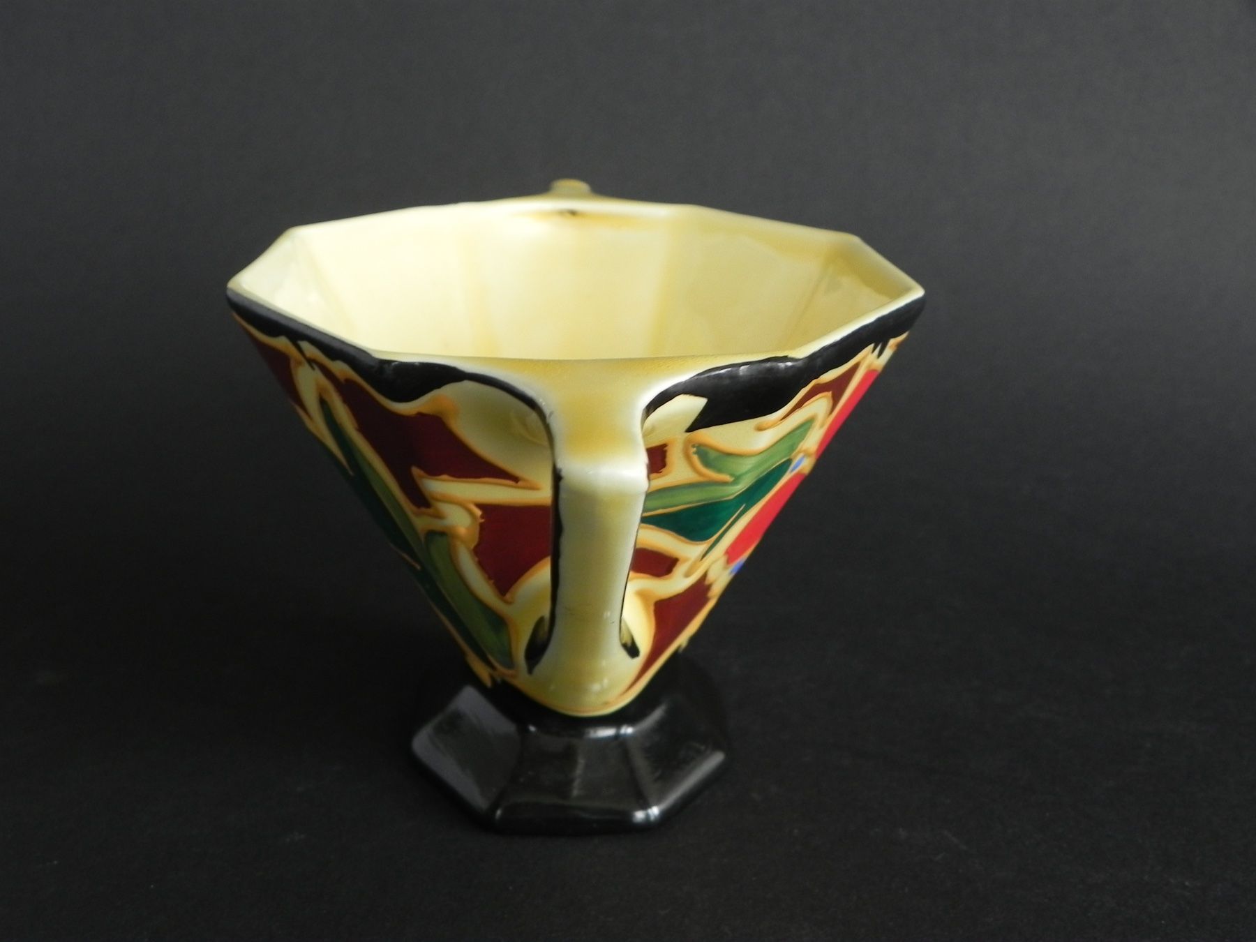 Schalen: Schöne Schale - Art Deco Design handpainted - Czechoslovakia – Gebraucht aus Zürich von LodgE-21 1