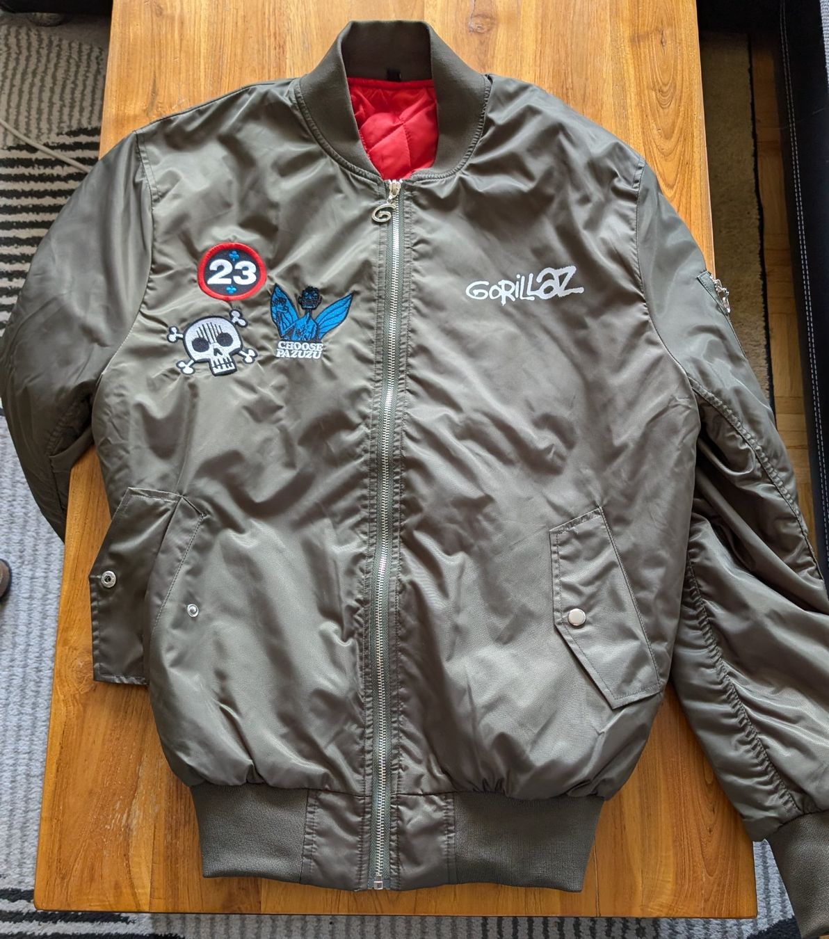 Giacche: HOK Gorillaz Bomber Jacket – Nuovo (secondo la descrizione) da Winterthur venduto da V3N0M