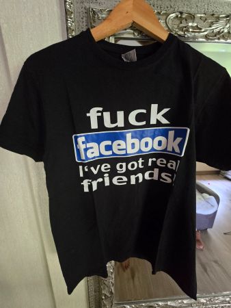 T-Shirt mit Aufdruck schwarz Grösse M guter Zustand