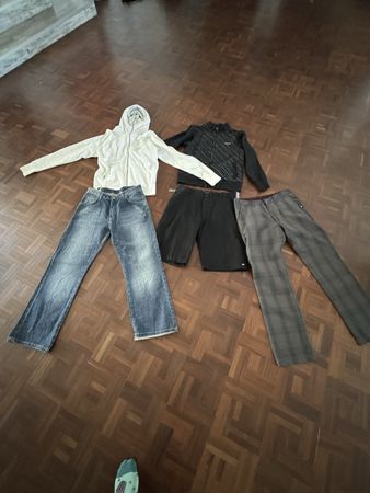 Neues 5 teilliges Kleiderpaket Marke Globe und Steve Smith