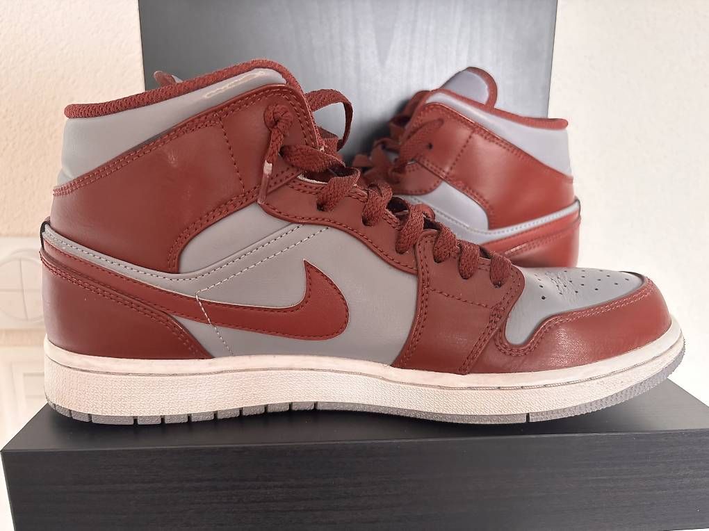 Chaussures hommes: Jordan 1 Mid - Gr. 43 – D'occasion à Buchrain par lev_c98m 2