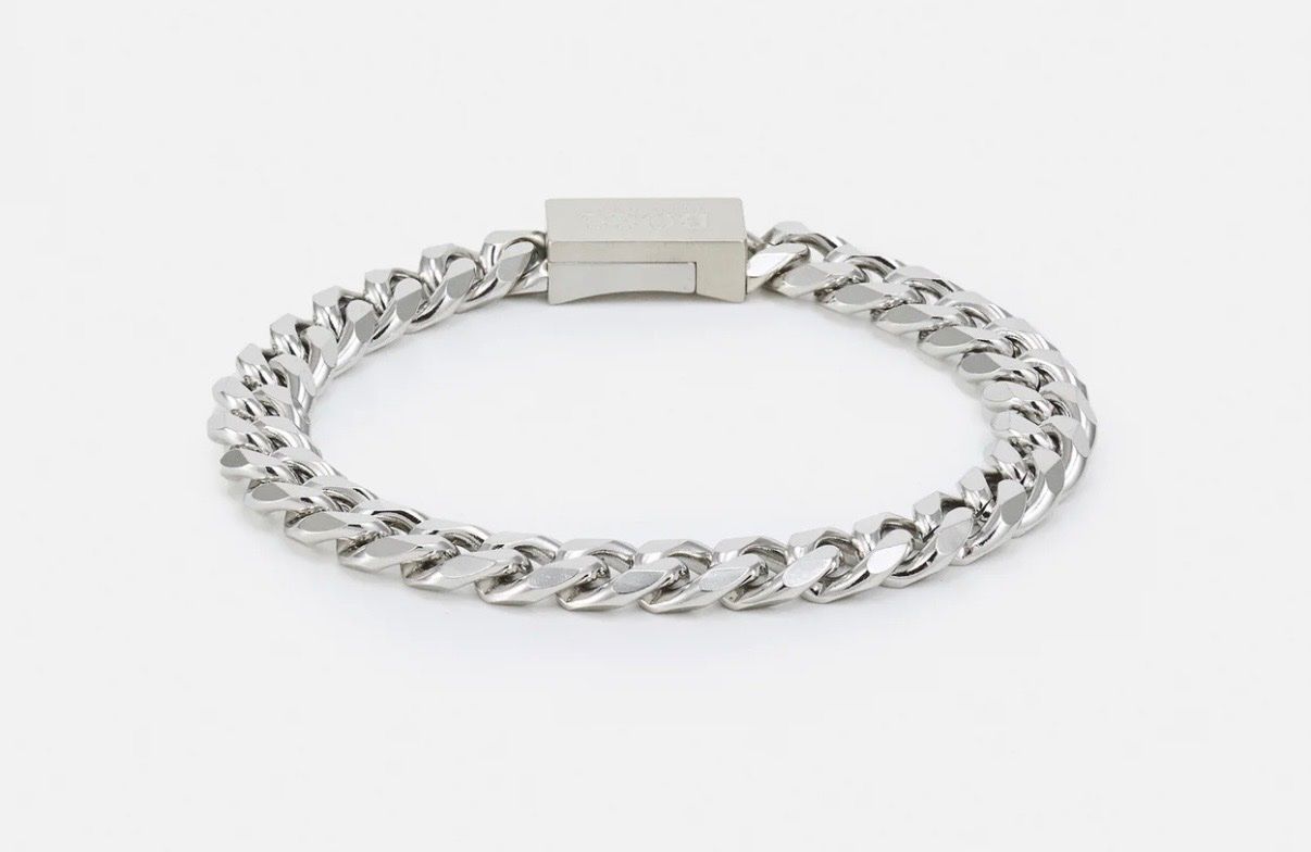 Hugo Boss Bracelets: Bracelet BOSS en maille argenté taille unique – Neuf avec emballage d'origine à Le Châble VS par technew