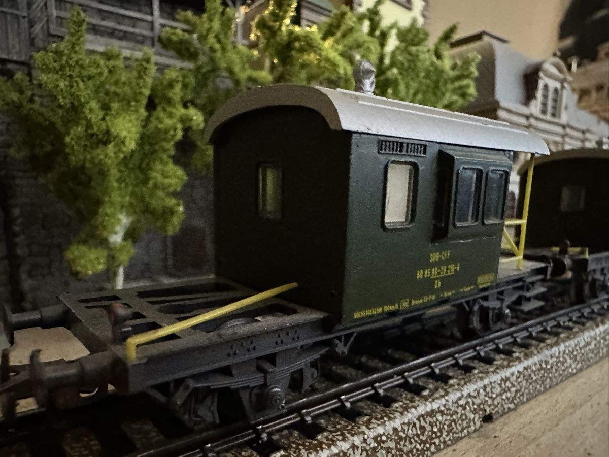 Liliput Modellini di ferrovie: Liliput 2x 245 50 SBB Sputnik – Usato da Lupsingen venduto da New-Haven