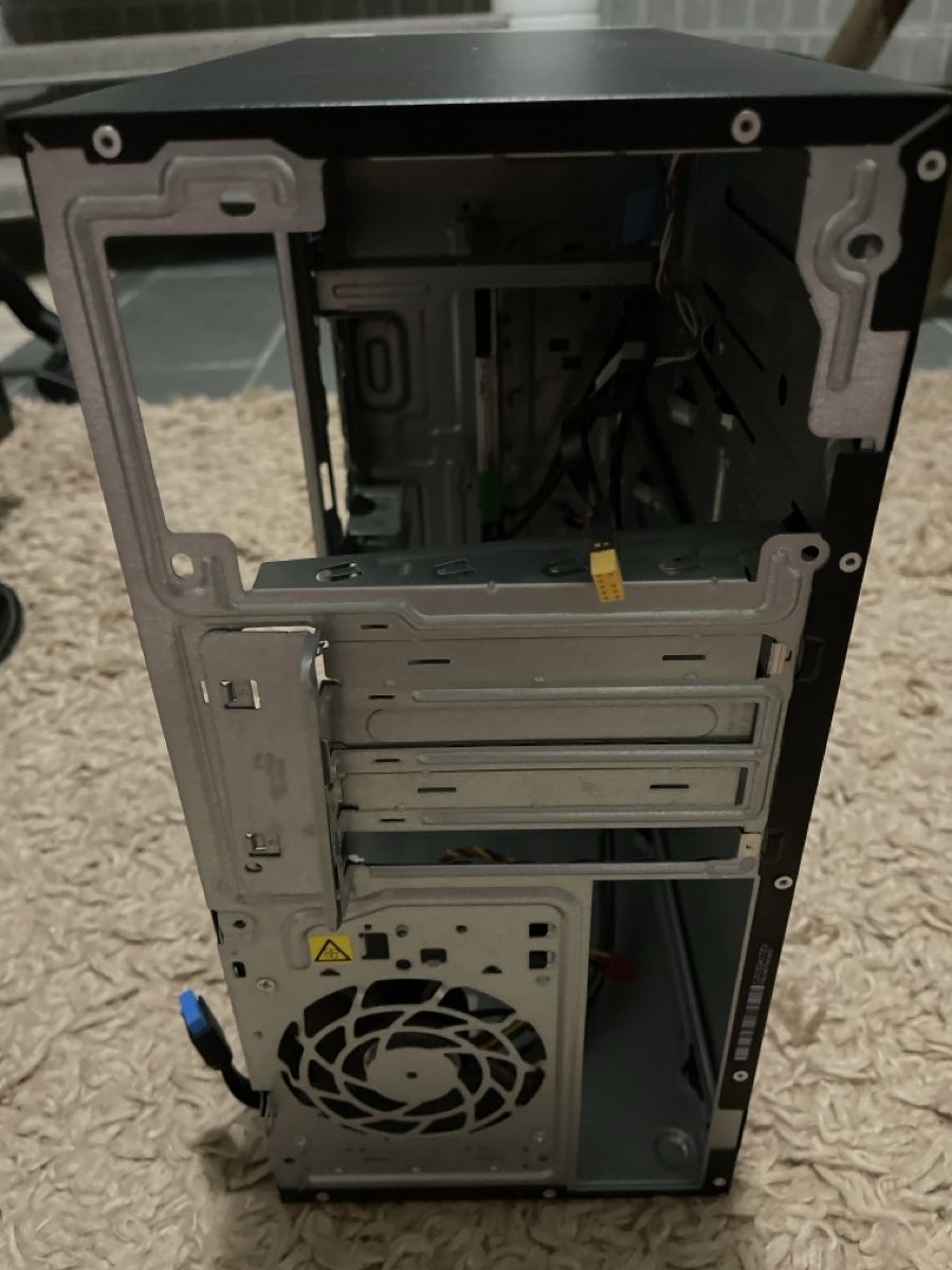 Hewlett Packard PC: HP Pavilion Tower Gehaeuse, ohne Komponenten – Usato da Unterkulm venduto da AnoliOccasion 3