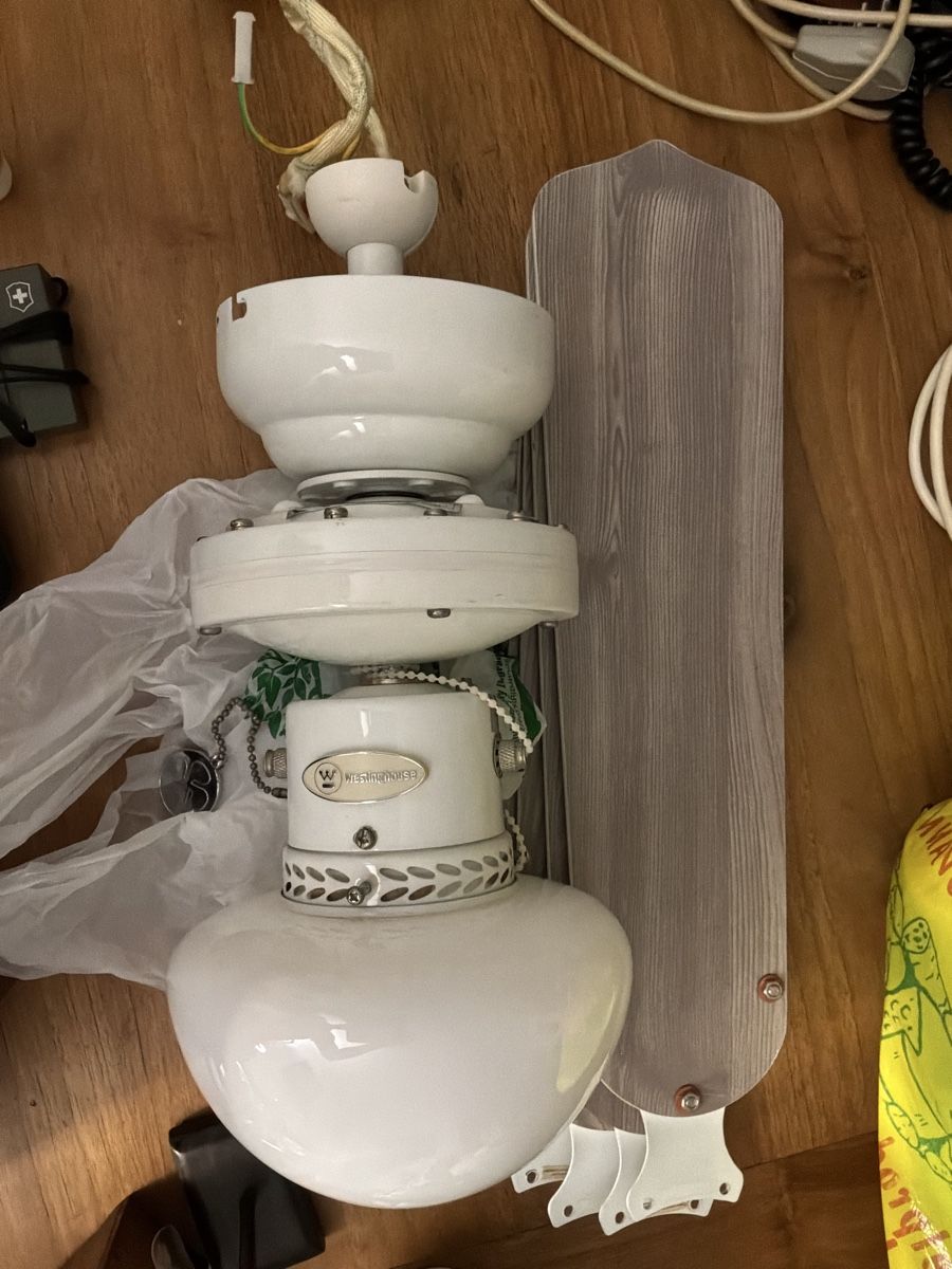 Ventilateurs: Gebrauchter Westinghouse Deckenventilator – D'occasion à Basel par Lithoklast
