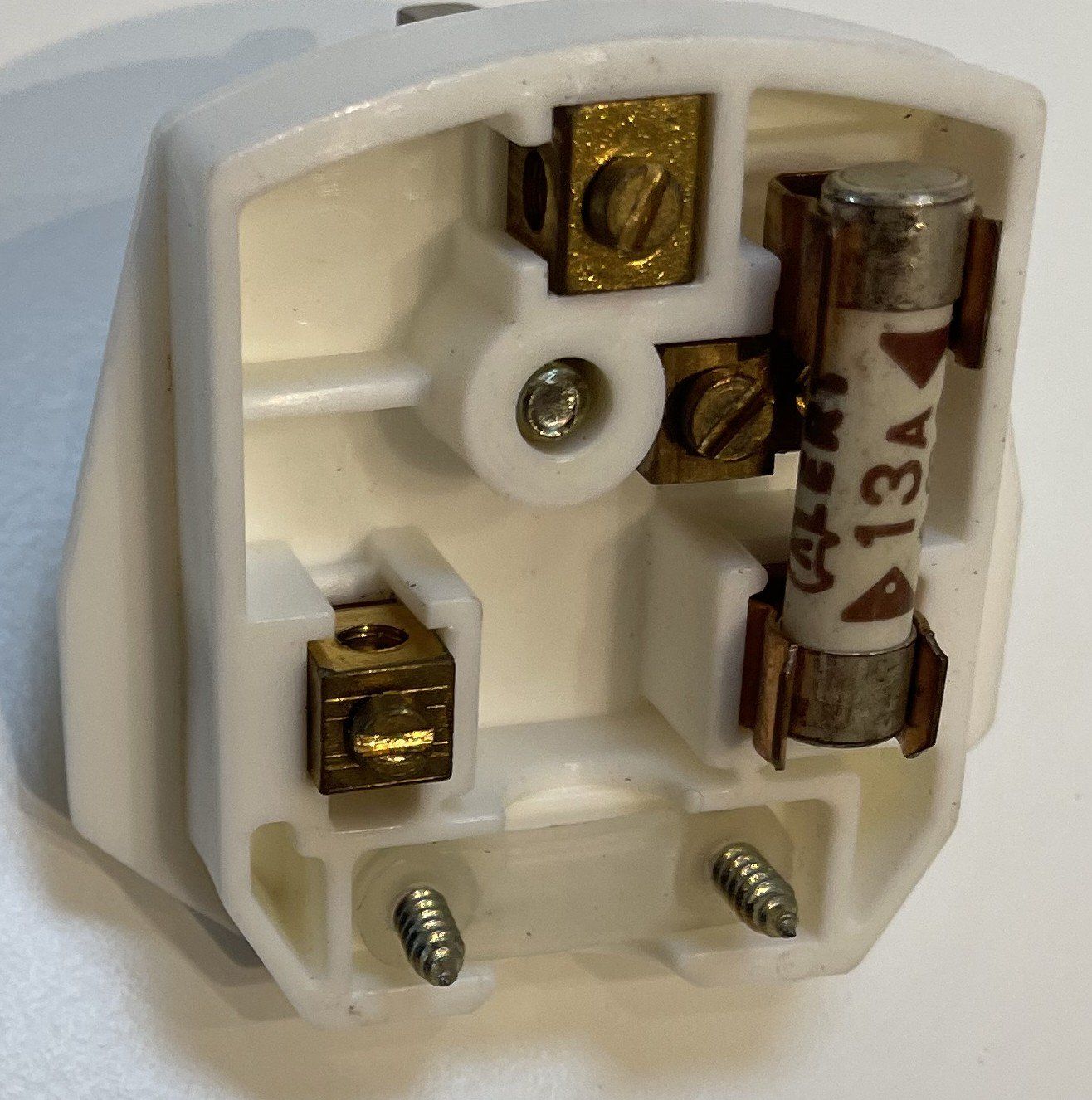 Laufwerke & Adapter: Englischer 250V Netz-Stecker – Neu (gemäss Beschreibung) aus Cham von fiopel 1