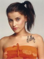 Original Autogramm von NELLY FURTADO auf Großfoto