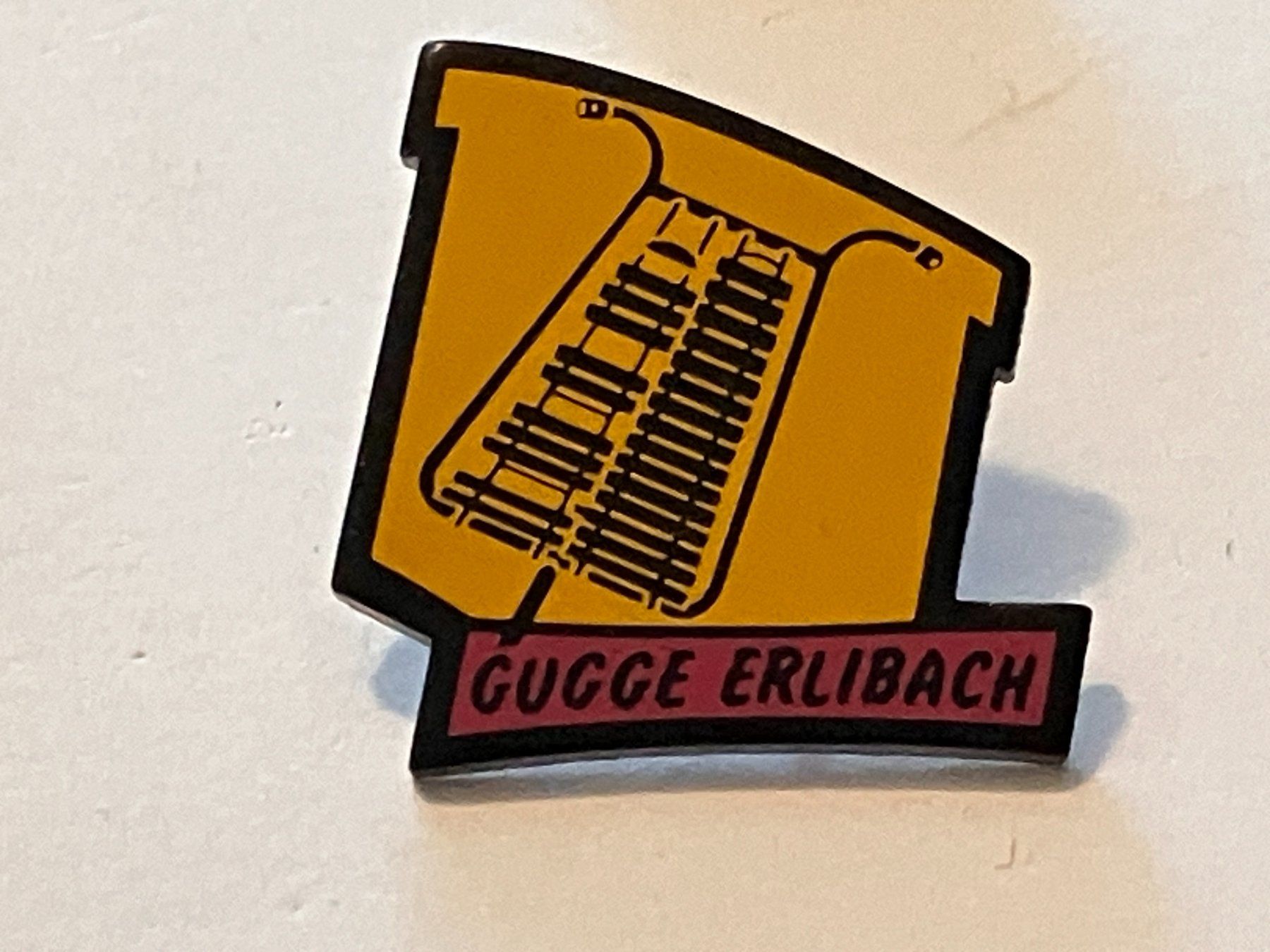 Placchette & Badge: 1 Pin Gugge Erlibach – Usato da Basel venduto da djwwpp
