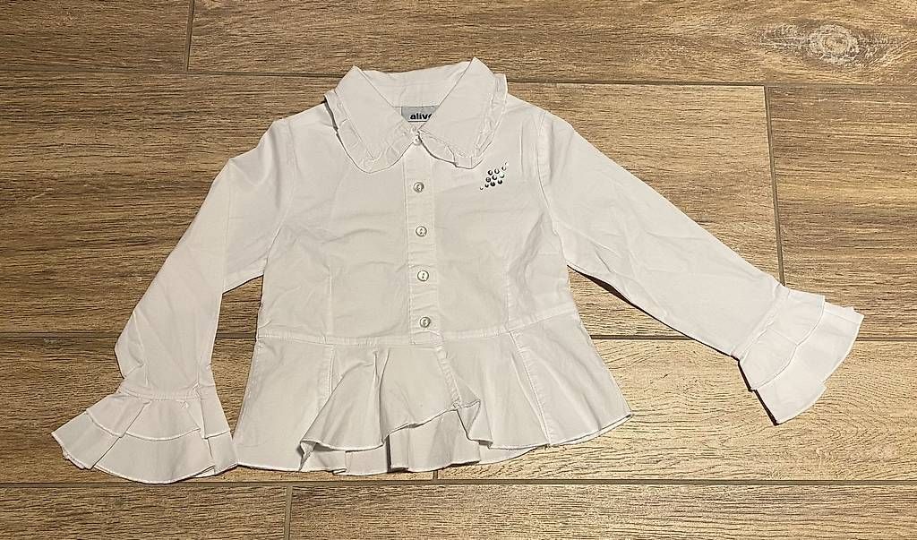 Blouses, T-shirts & Tops: Festliche Bluse, Gr. 98 – D'occasion à Lengnau BE par Moa07