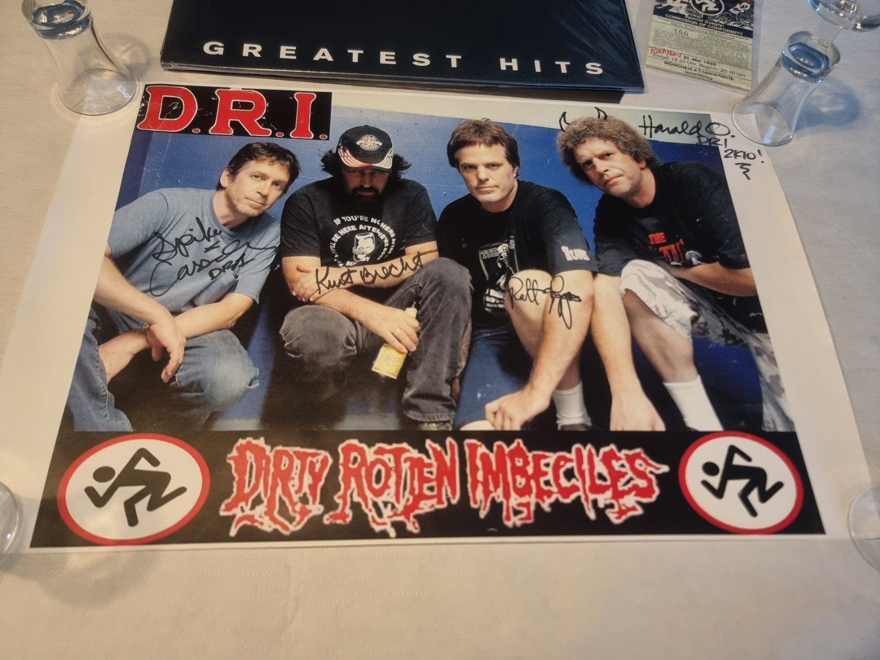Dischi in vinile: D.R.I – Kollektion, LP, signed Poster, Ticket – Nuovo (secondo la descrizione) da Wangs venduto da poperman 1