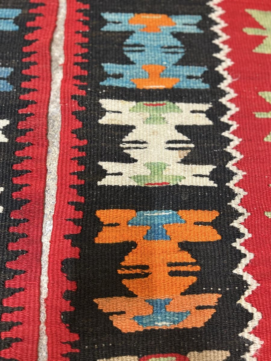 Kilim Tappeti: Paire de tapis Kilim vintage – Usato da Lausanne venduto da Plein-de-styles 2