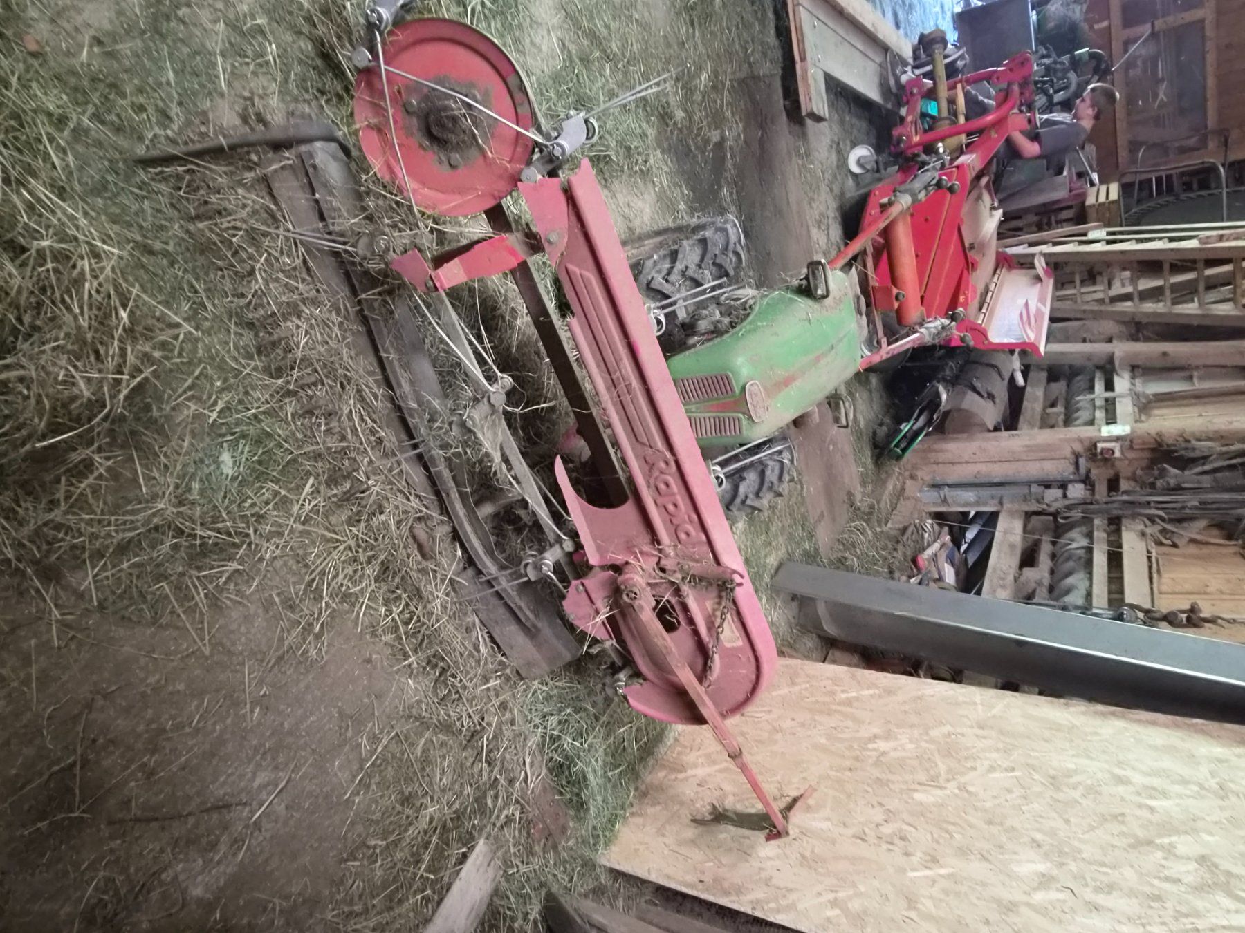 Rapid Toutes les machines: Rapid 505 mit Bandeingraser – D'occasion à Romoos par Napfer 1
