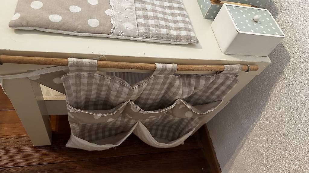 Jouets: Puppenwickeltisch – D'occasion à Amriswil par B-I-J 2