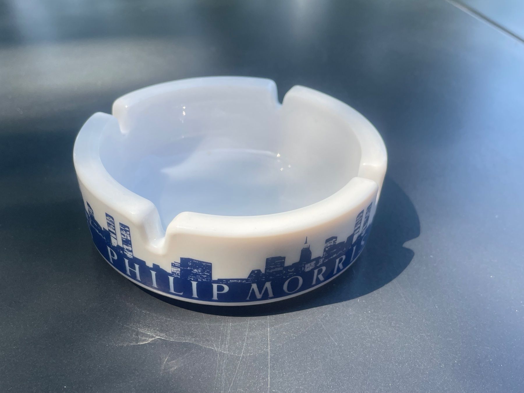 Portacenere: Aschenbecher Philip Morris – Usato da Gletterens venduto da XBHS7412