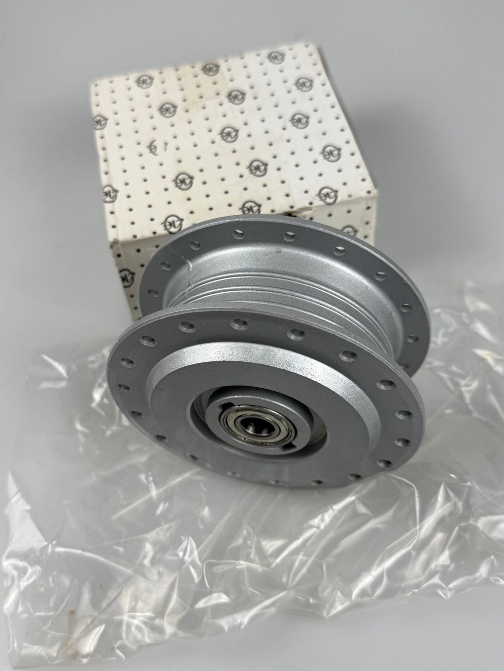 Puch Mofas: Speichennabe Puch vorne neu – Neu und originalverpackt aus Hallau von mofaplus 2