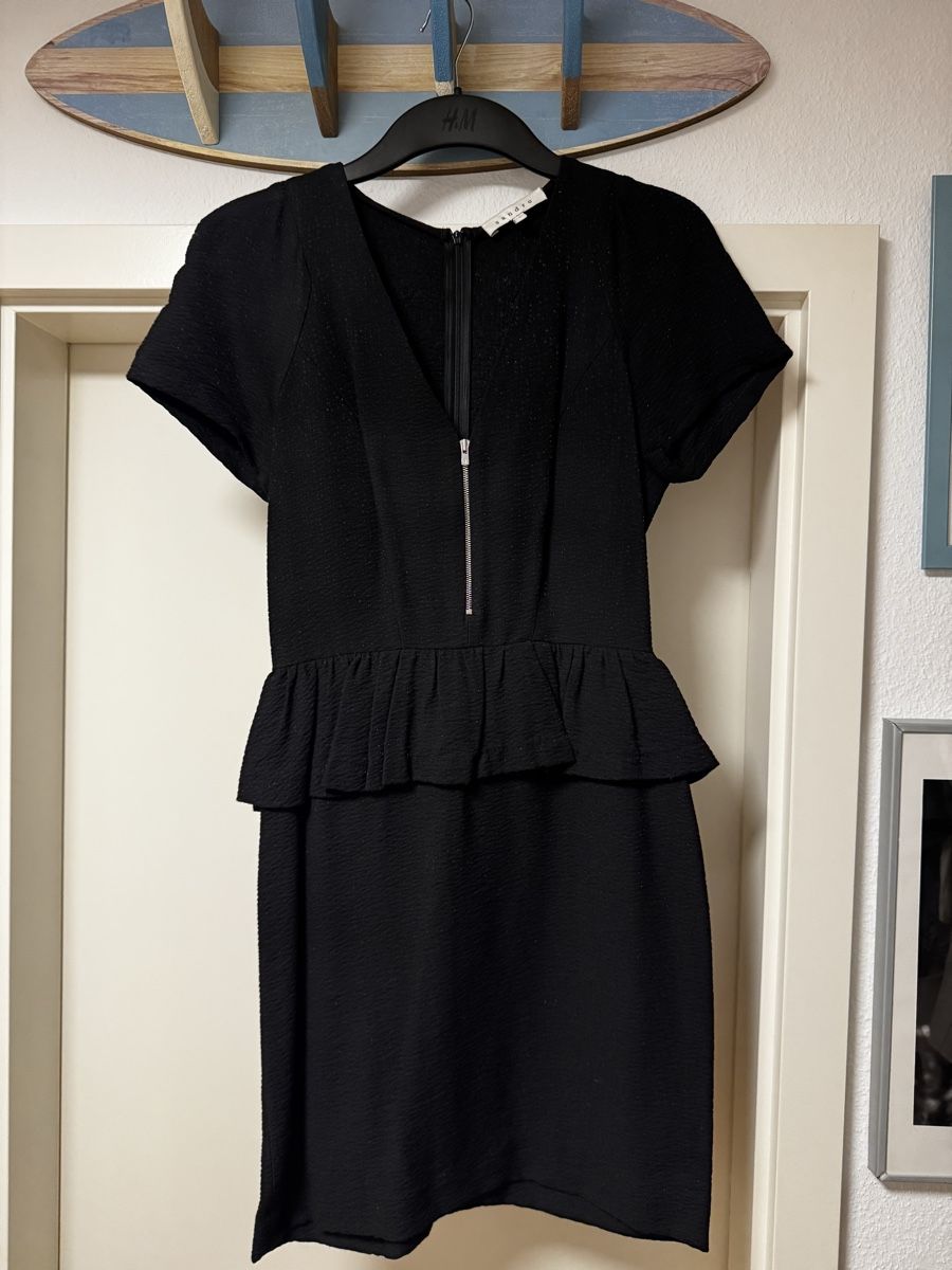 Sandro Vestiti: Robe Noire Sandro – Usato da Préverenges venduto da mar_sk68