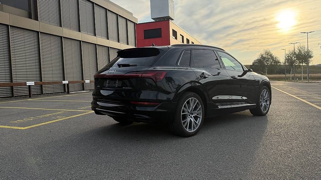 Automobili: Audi e-tron 55 s-line garantie  – Usato da Marsens venduto da Bigout 2