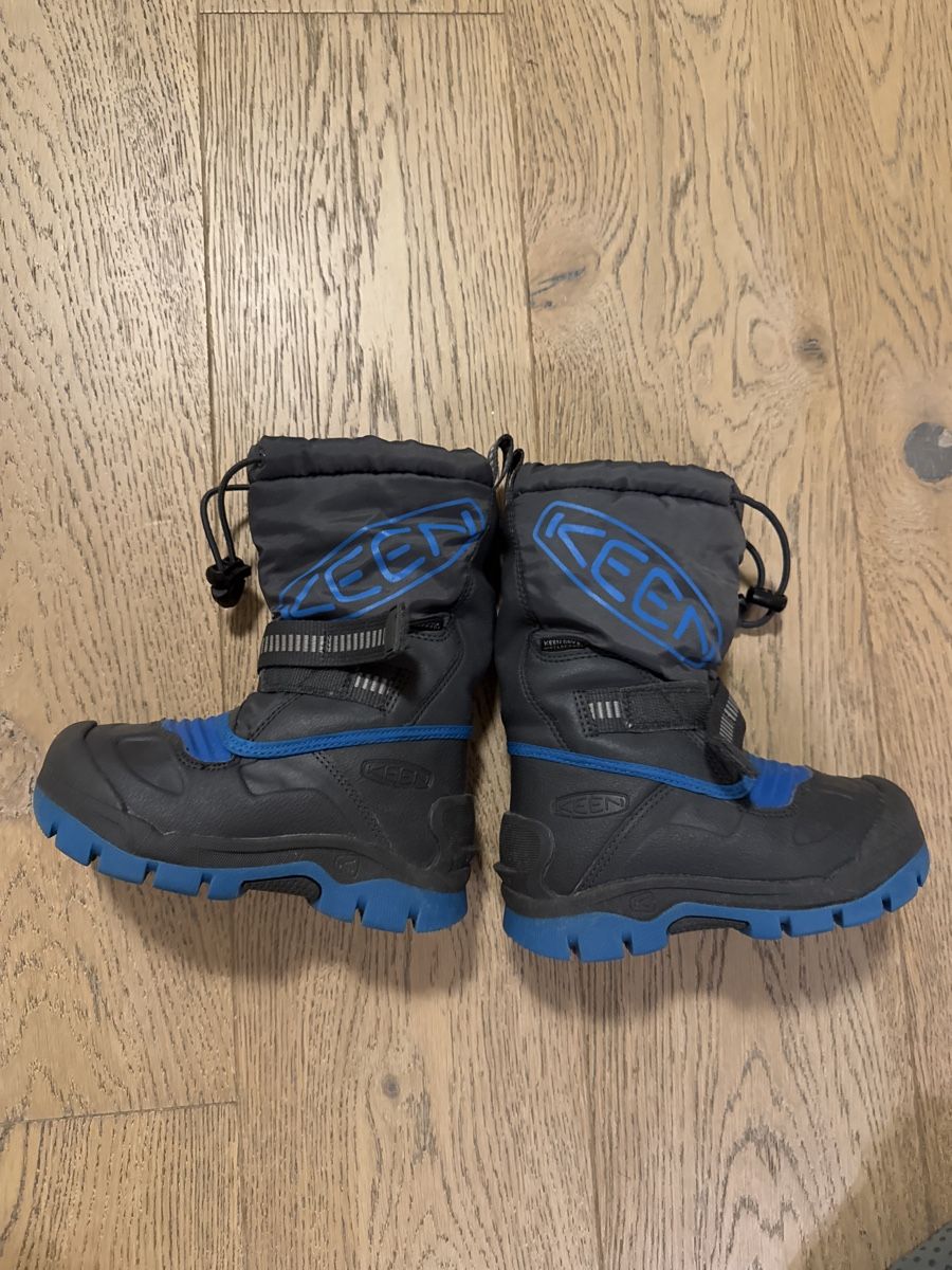 Keen Chaussures garçon: Keen Winterstiefel Grösse 24 – D'occasion à Therwil par ang_7jcm