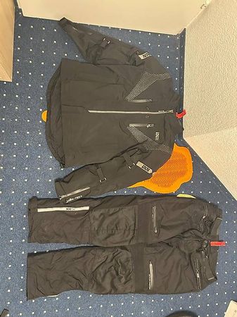Motorradbekleidung IXS (inkl. Zubehör)