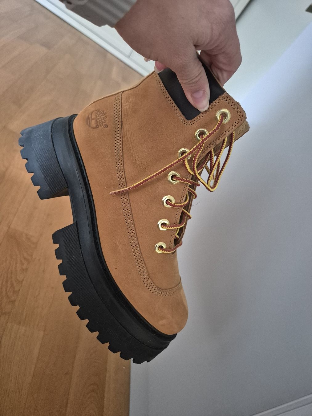 Timberland Scarpe da donna: Timberland Damen Stiefel braun – Nuovo (secondo la descrizione) da Zürich venduto da mit_jz2x 6