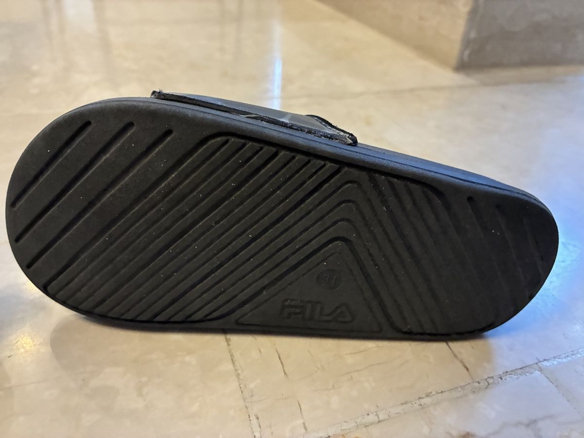 Fila Scarpe per ragazzi: Fila Badeschuhe / Schlappen, Gr. 31 – Usato da Münchenstein venduto da pricehouse 6
