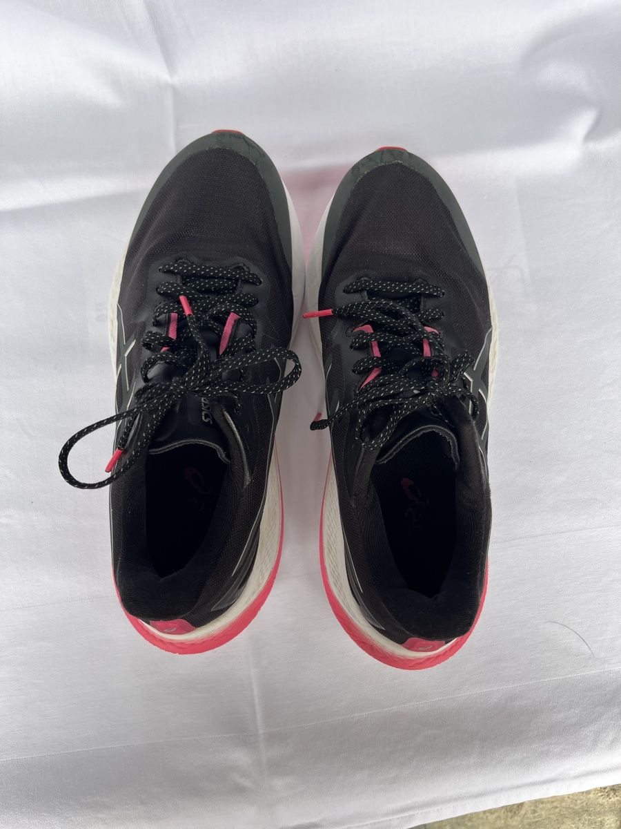 Asics Scarpe da donna: Joggingschuhe asics – Usato da zuerich venduto da luc_5snr 1