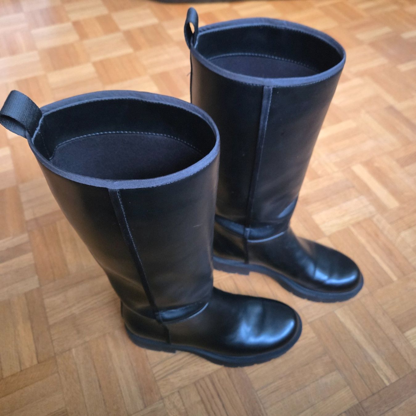 Zara Scarpe da donna: Bottes droites plates Zara 36 – Usato da Onex venduto da AF. 1