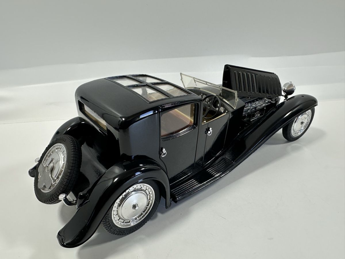 Solido Voitures modèles: 1930 Bugatti Royal Type 41 1:18, schwarz, SOLIDO  – D'occasion à Zofingen par rf9_x2xt 5