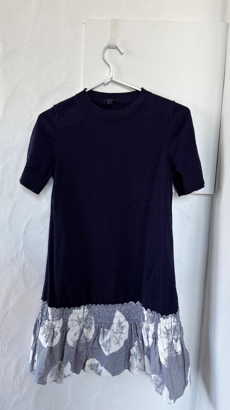 Cos Vestiti: COS Strickkleid / Dunkelblau XS – Usato da Niederrohrdorf venduto da gigerch 1