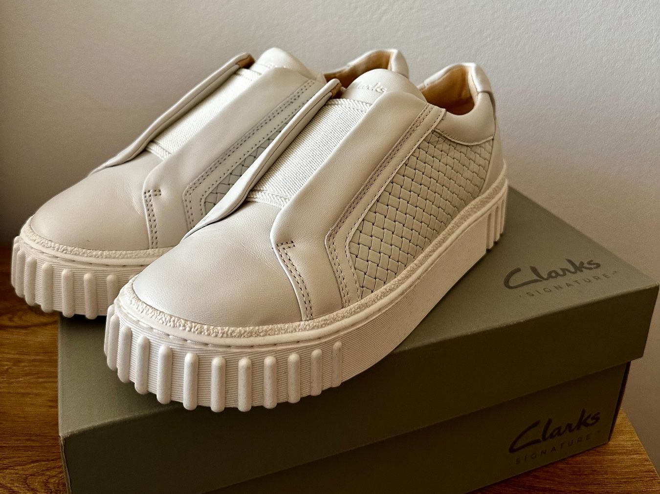 Clarks Chaussures femmes: Slip on Clarks Mayhill Bay Neu – Neuf avec emballage d'origine à Visp par inf_7cg2